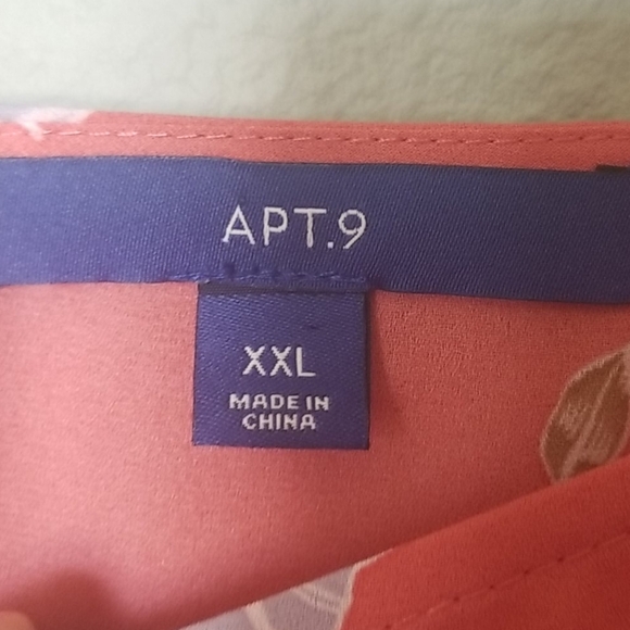 Apt. 9 XXL Girly Romantic Spring floral peplum short sleeve top - Picture 5 of 9